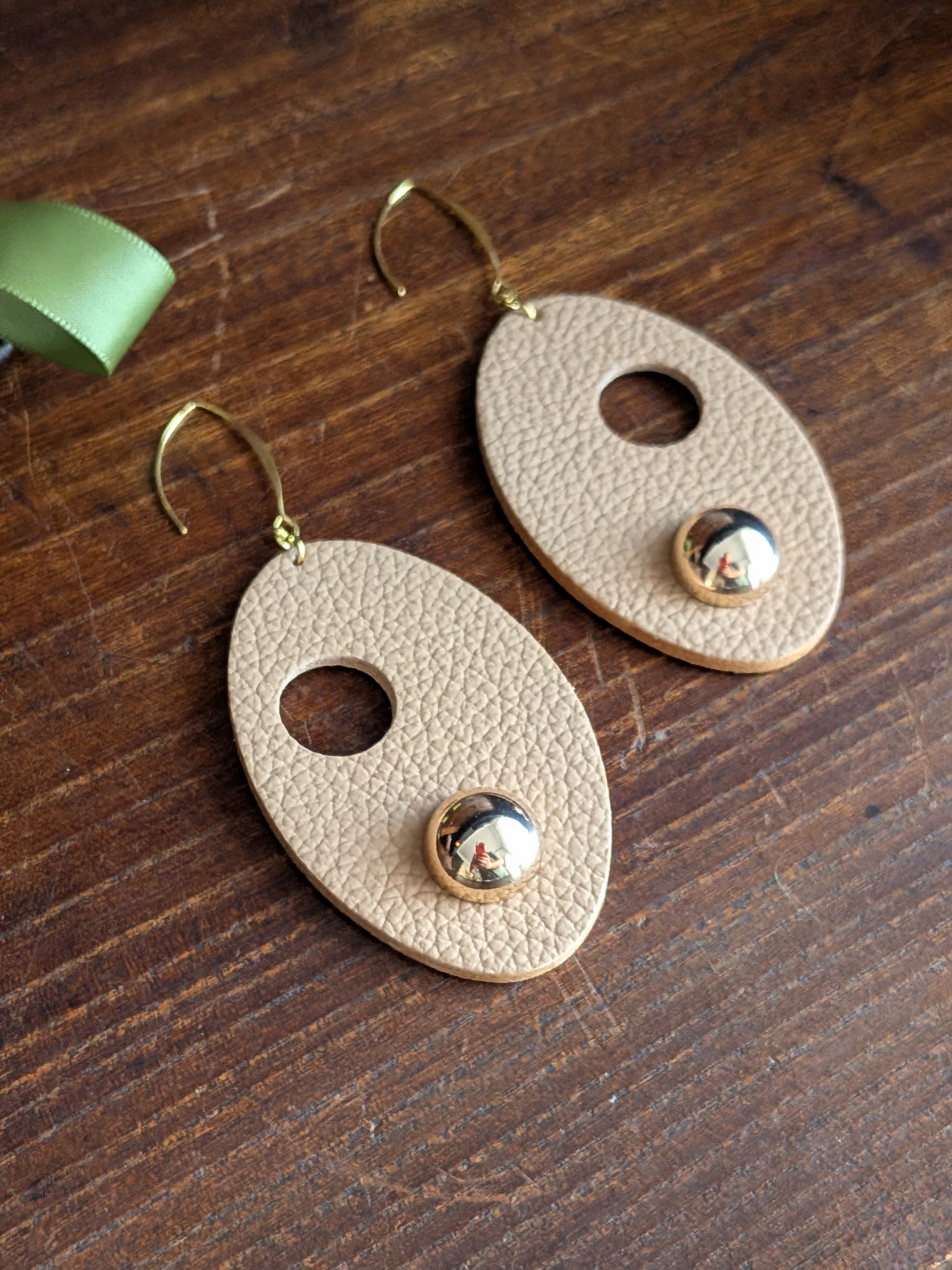 Sand Eclipse Oval Drop Earrings