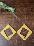 Solar Hollow Rhombus Earrings