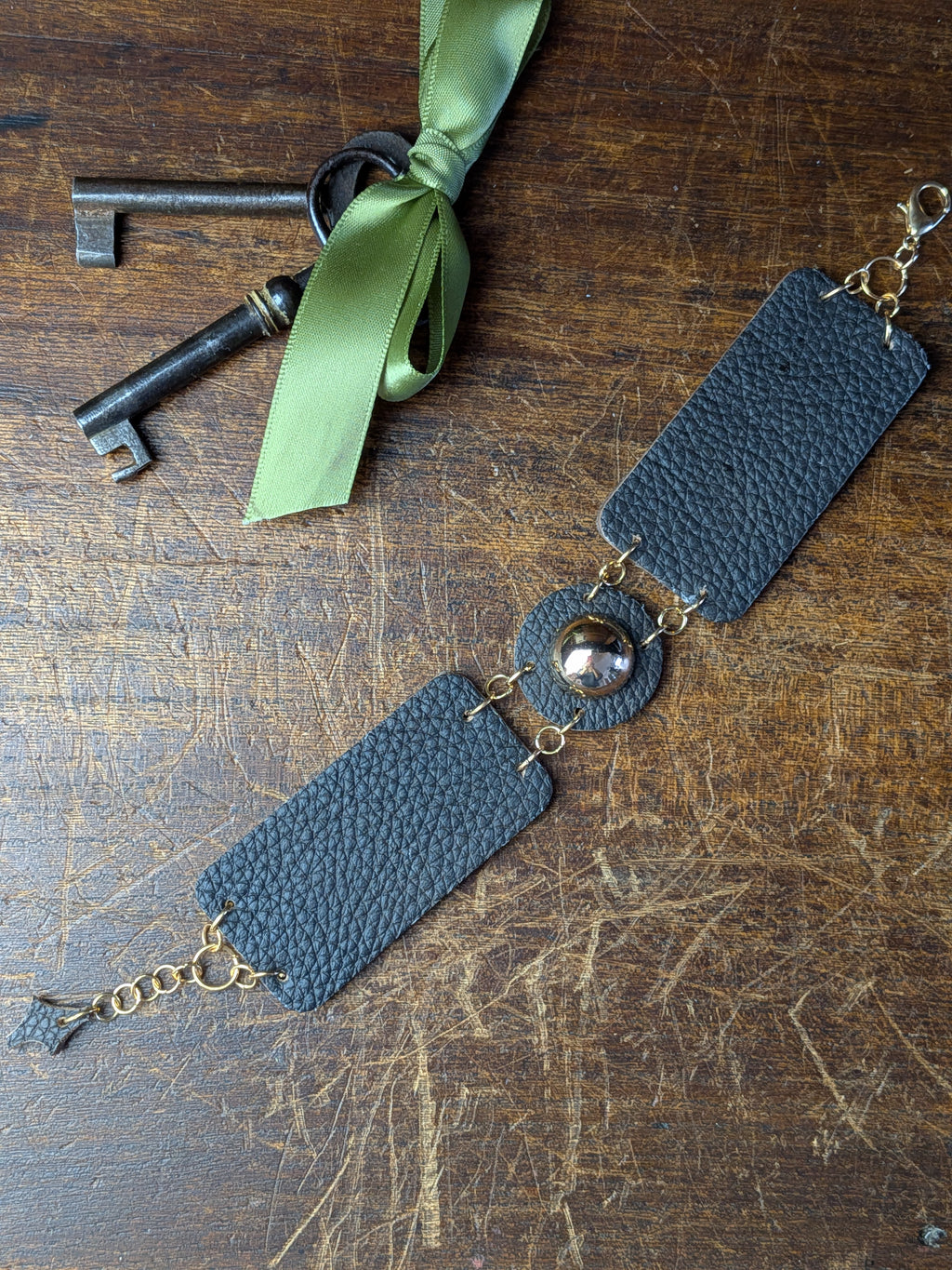 Mocha Gold Sculpted Bracelet – Dark Brown Premium Leather with Gold Dome Bolts