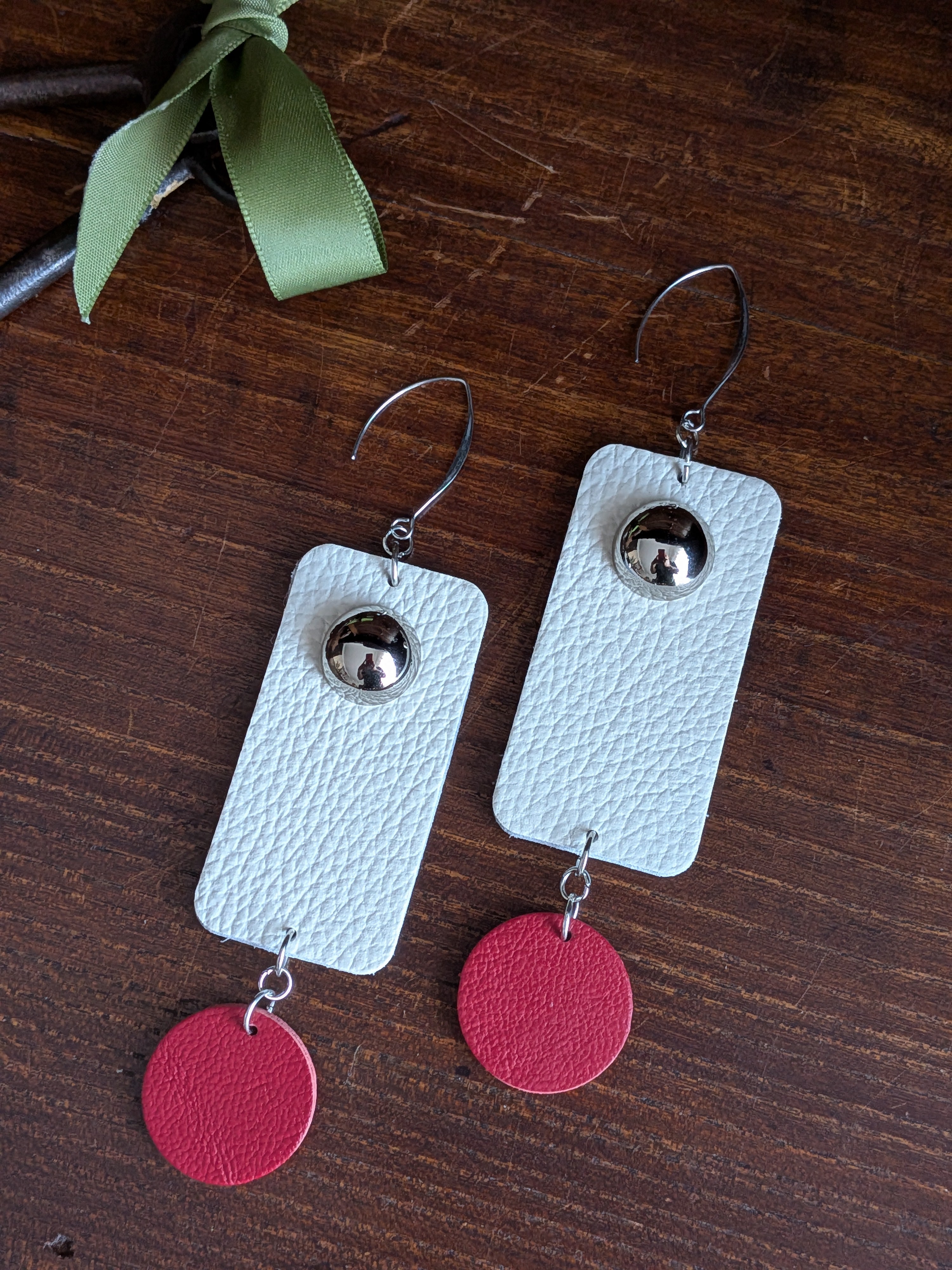 Ivory & Crimson Geometric Drop Earrings