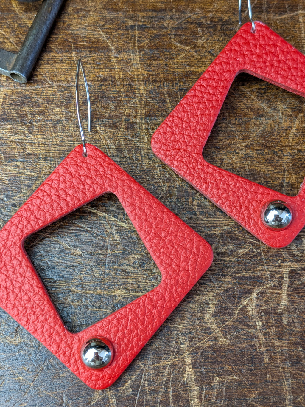 Crimson Hollow Rhombus Earrings