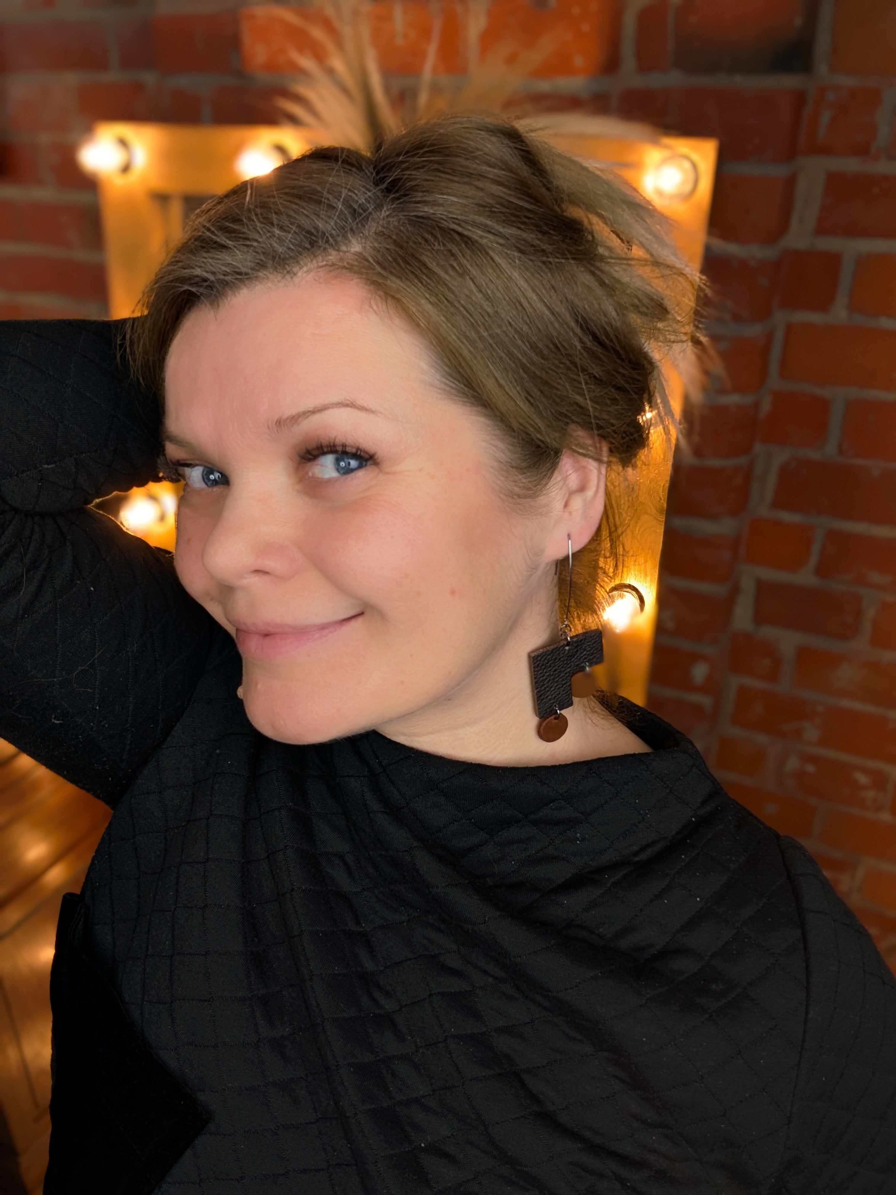 The Archer Flow | Dark Chocolate & Cognac Leather Hooks