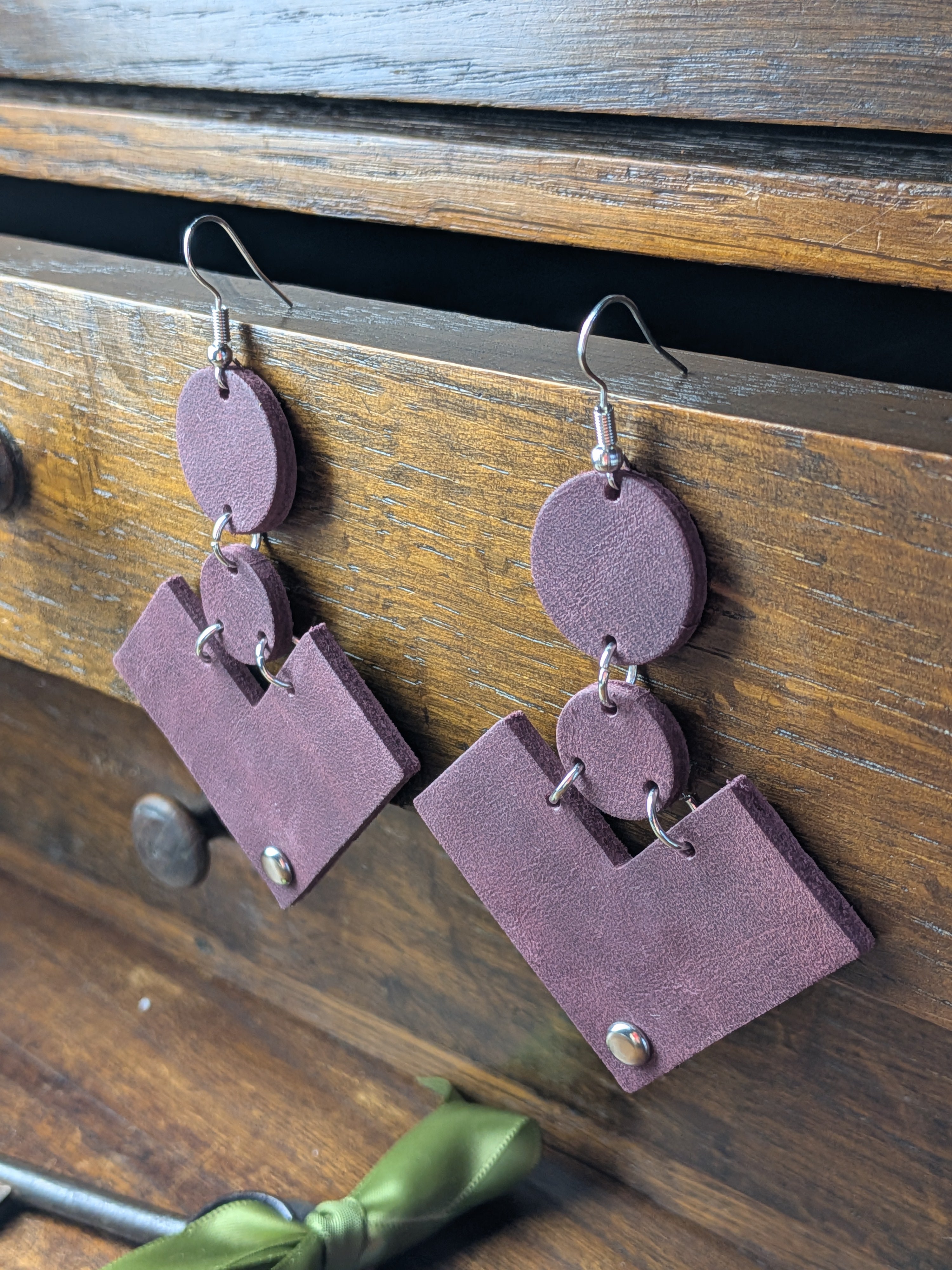 The Triple Pulse | Bordeaux Leather Geometric Drops