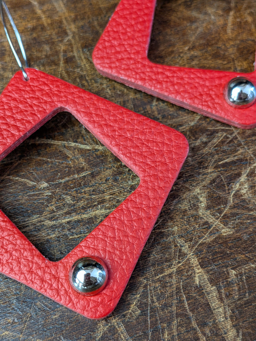 Crimson Hollow Rhombus Earrings