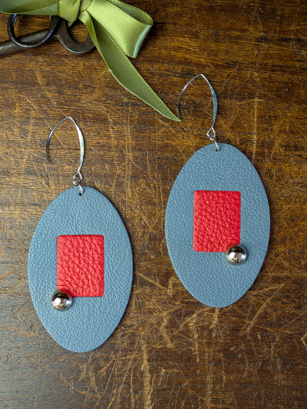 Slate Blue & Scarlet Oval Geometric Earrings