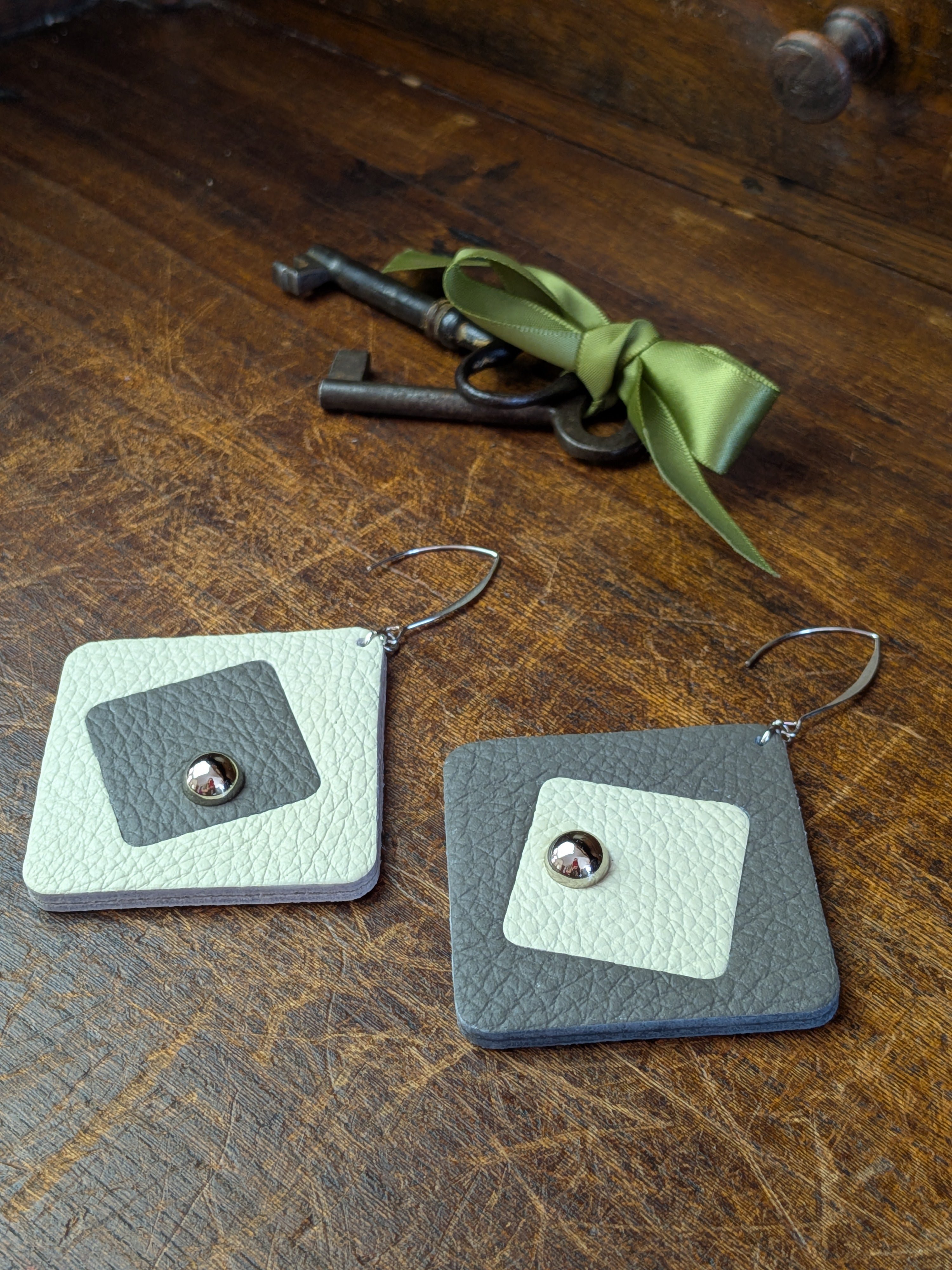 Dual Tone Rhombus Geometric Earrings