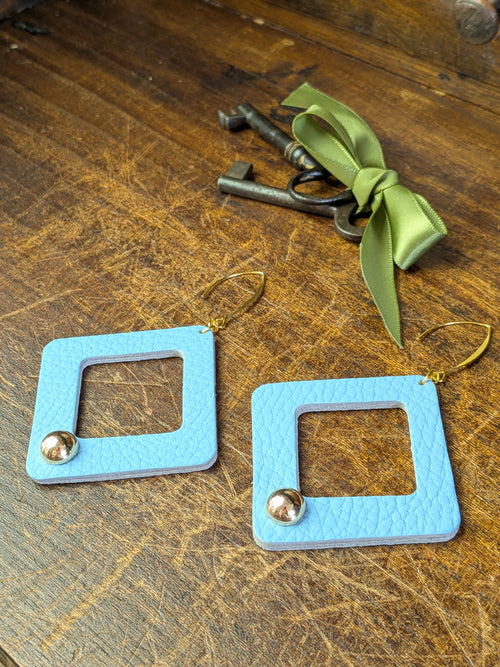 Azure Hollow Rhombus Earrings