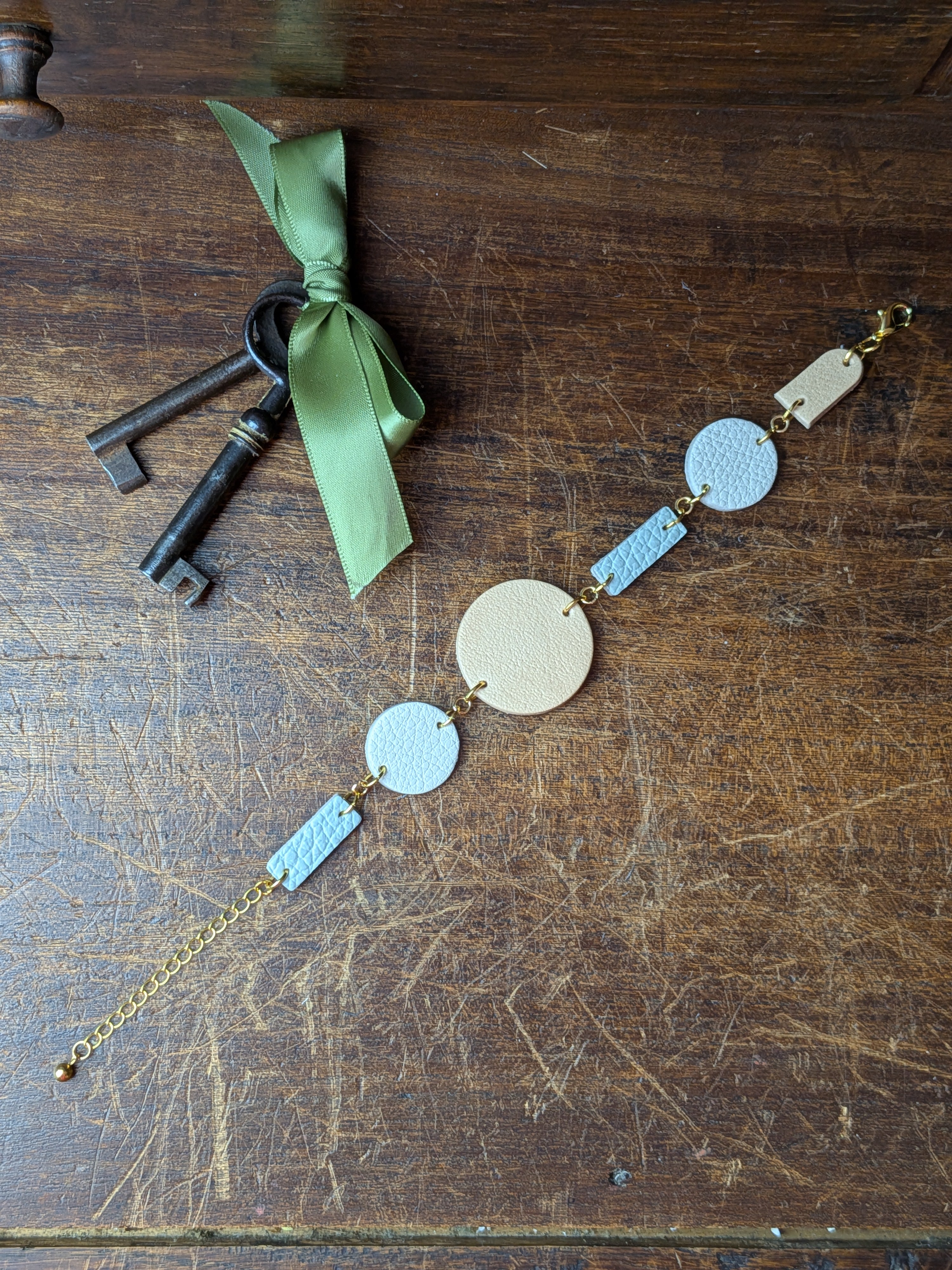 4-in-1 Transformable Leather Bracelet & Pendant – Sky Blue & Sand