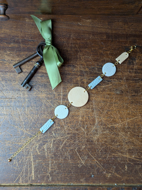 4-in-1 Transformable Leather Bracelet & Pendant – Sky Blue & Sand