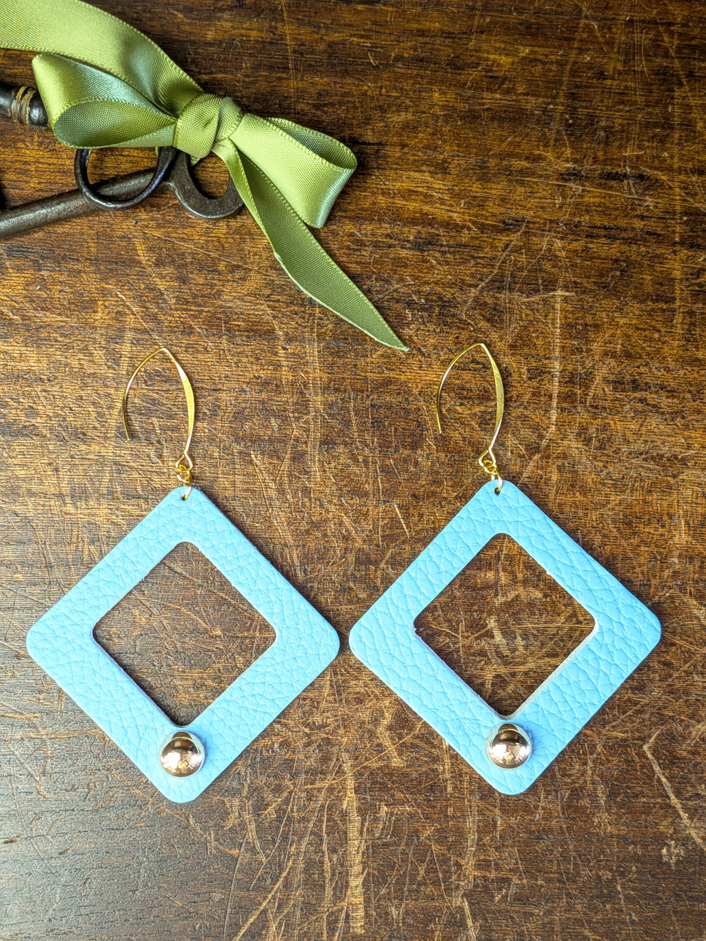 Azure Hollow Rhombus Earrings