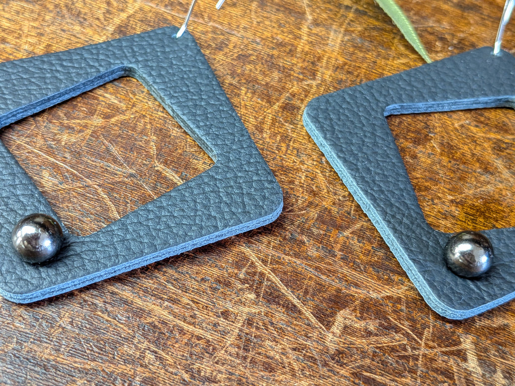 Graphite Hollow Rhombus Earrings
