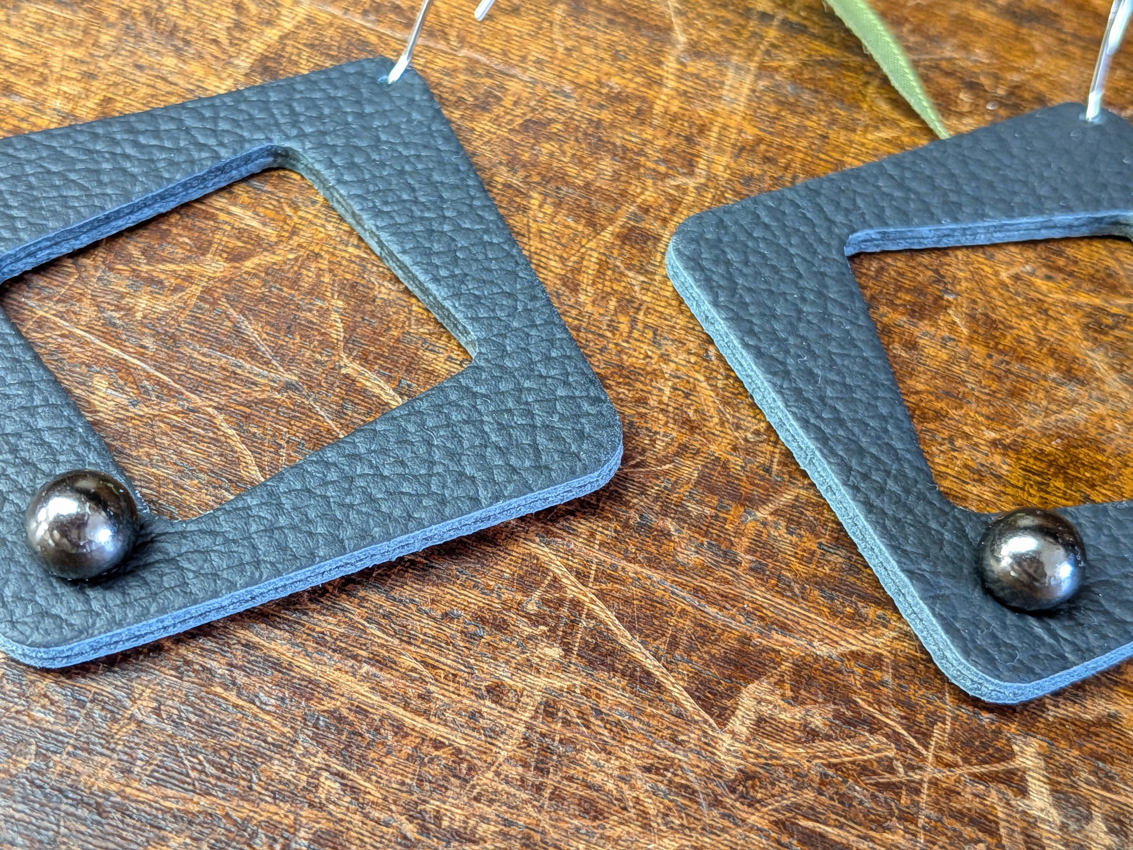 Graphite Hollow Rhombus Earrings