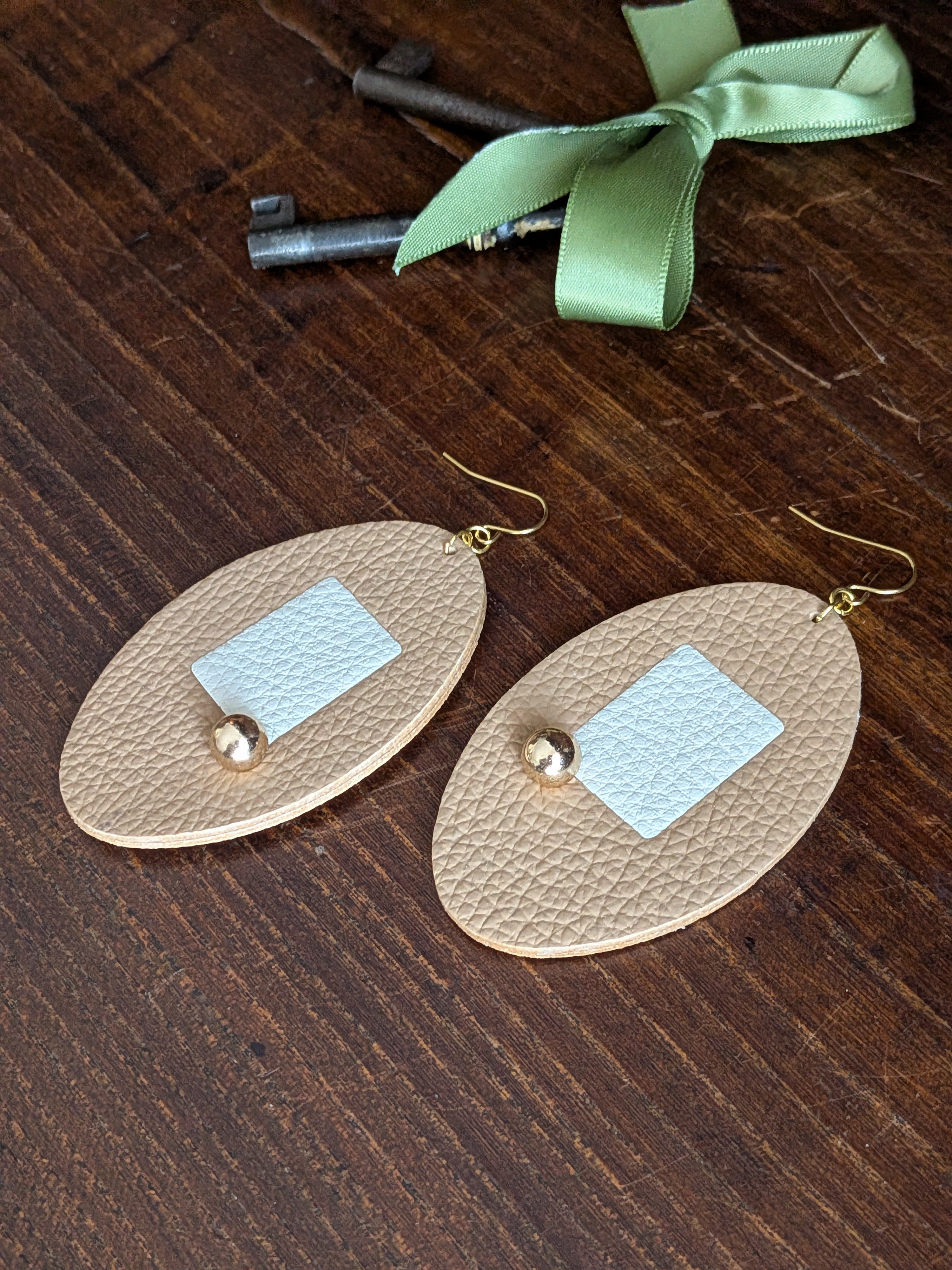 Sand & Cream Oval Geometric Earrings