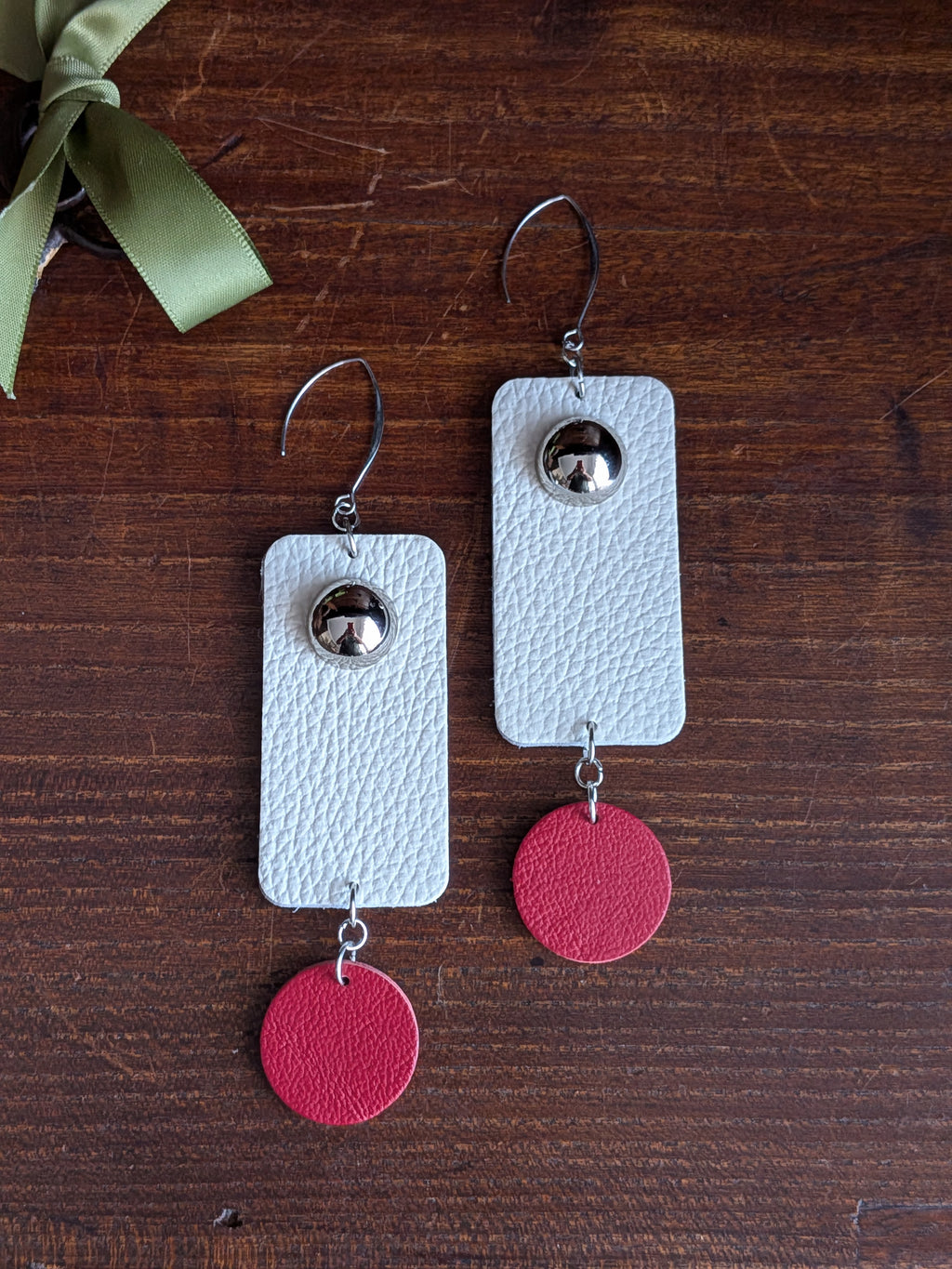 Ivory & Crimson Geometric Drop Earrings