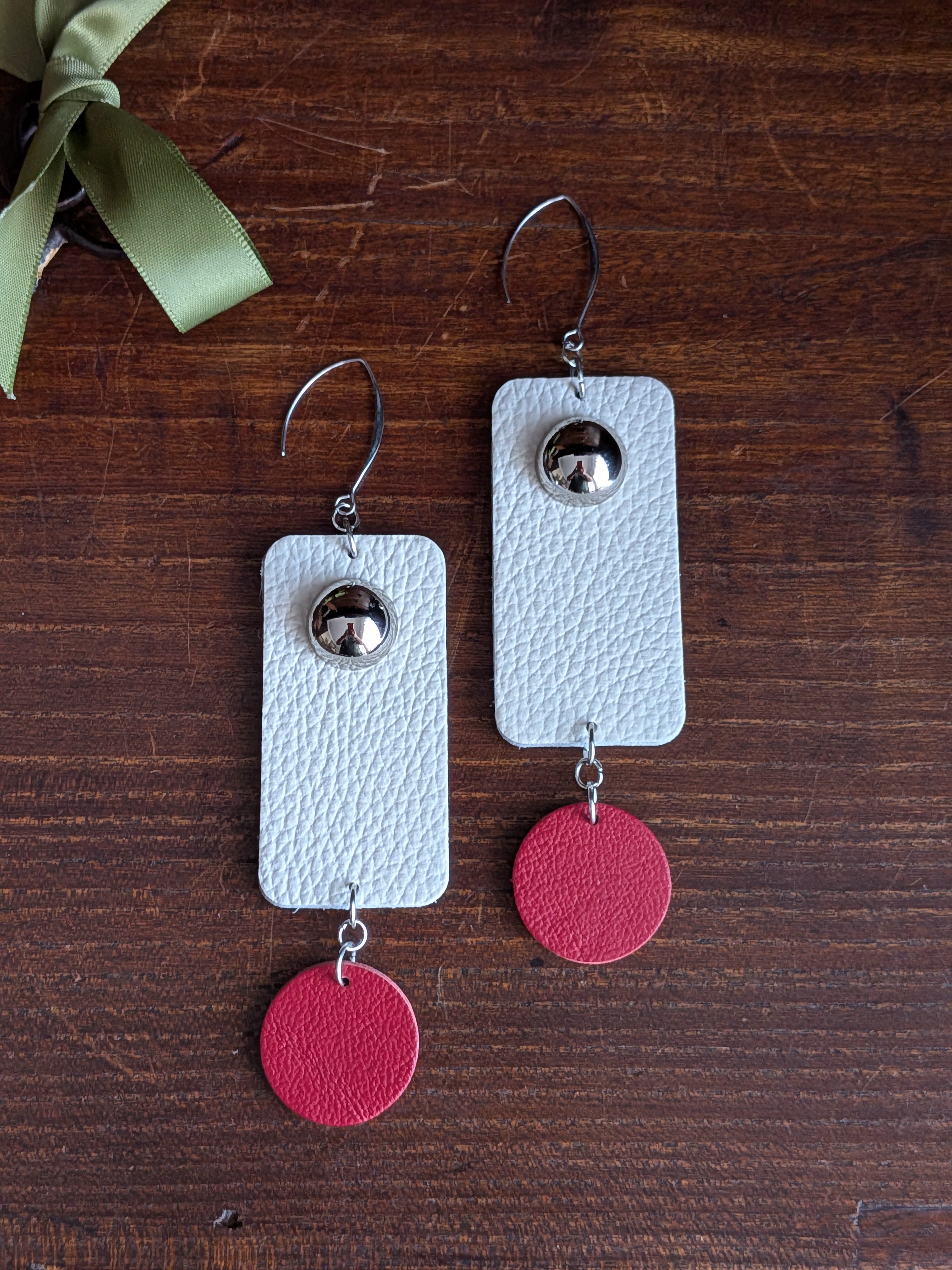 Ivory & Crimson Geometric Drop Earrings