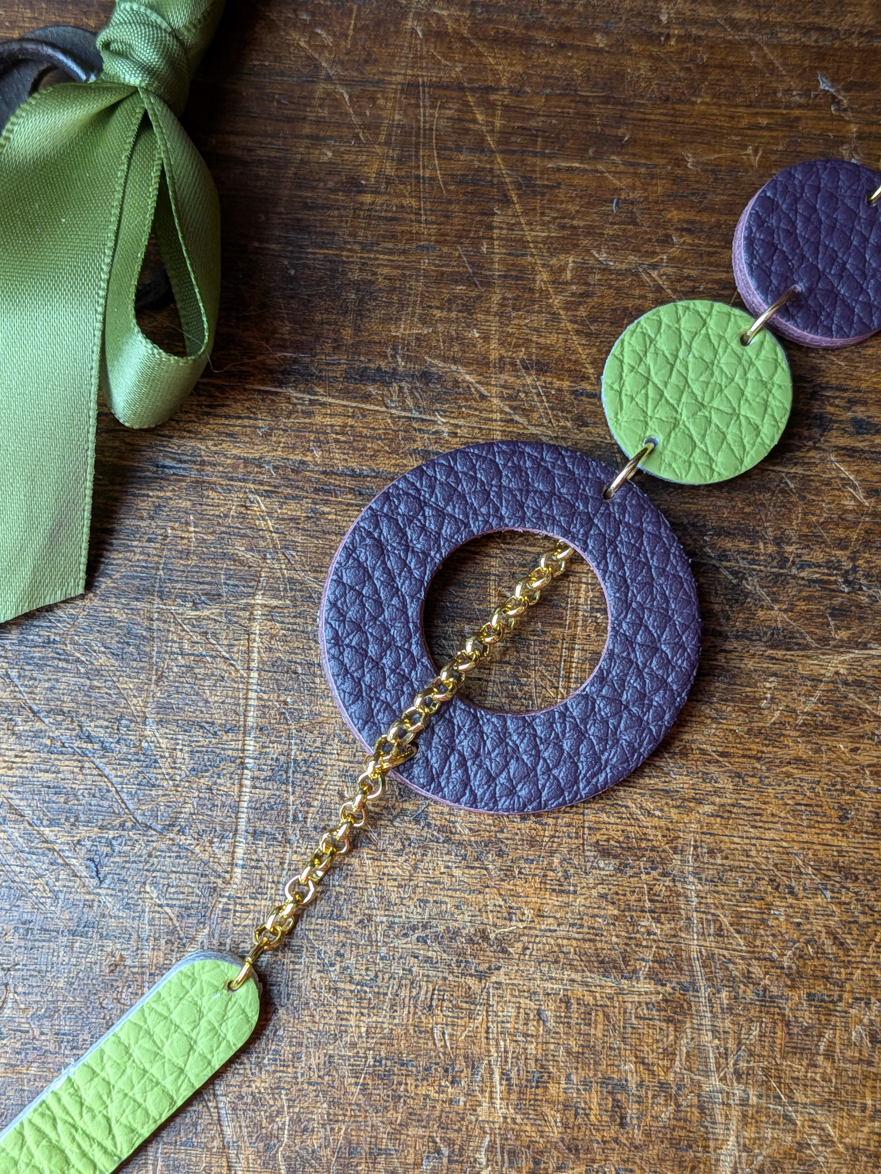 4-in-1 Transformable Leather Bracelet & Pendant – Lime & Aubergine