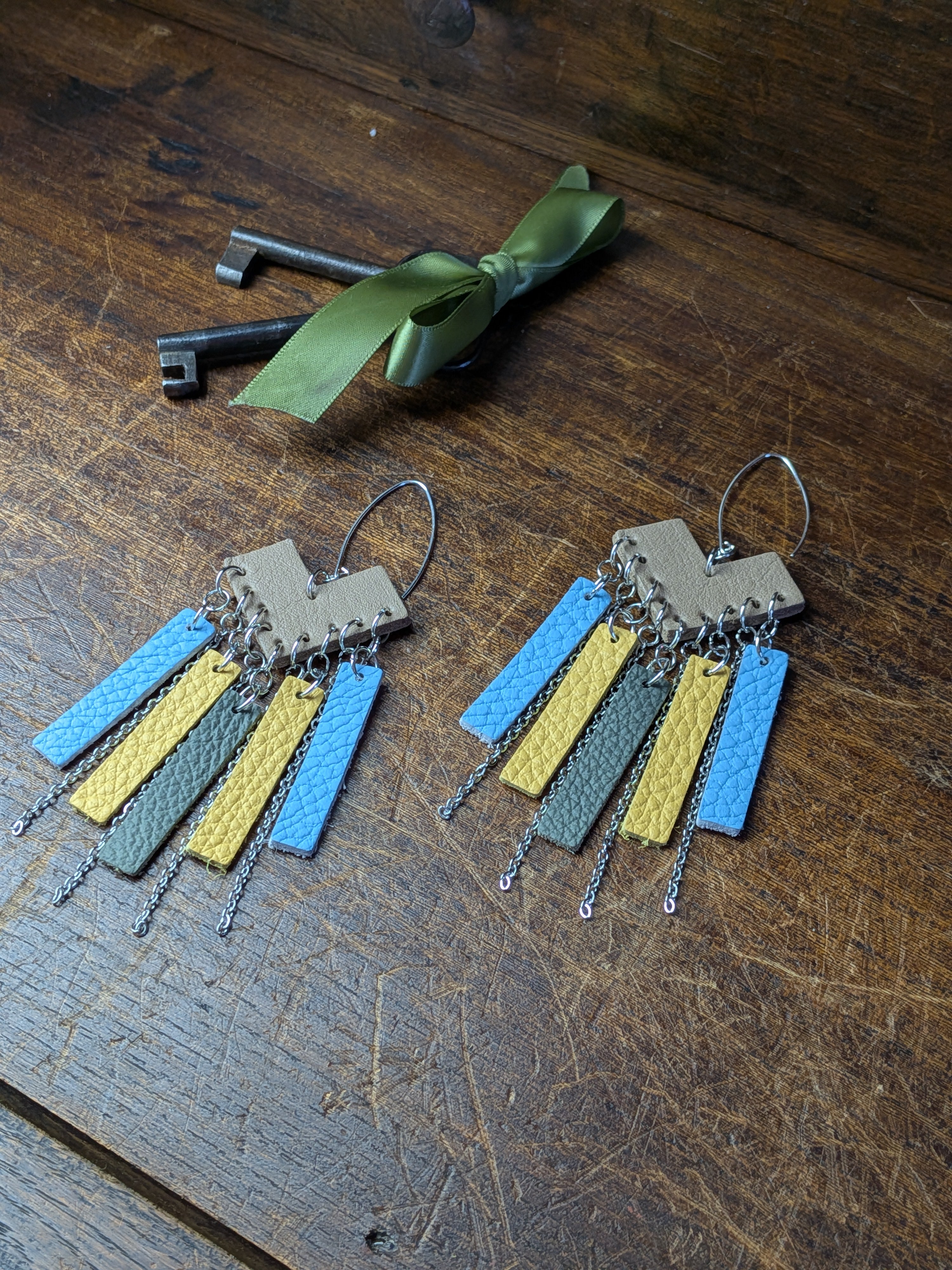 Azure & Sunshine Earrings 925 starling silver– Geometric Layered Leather with Silver Accents