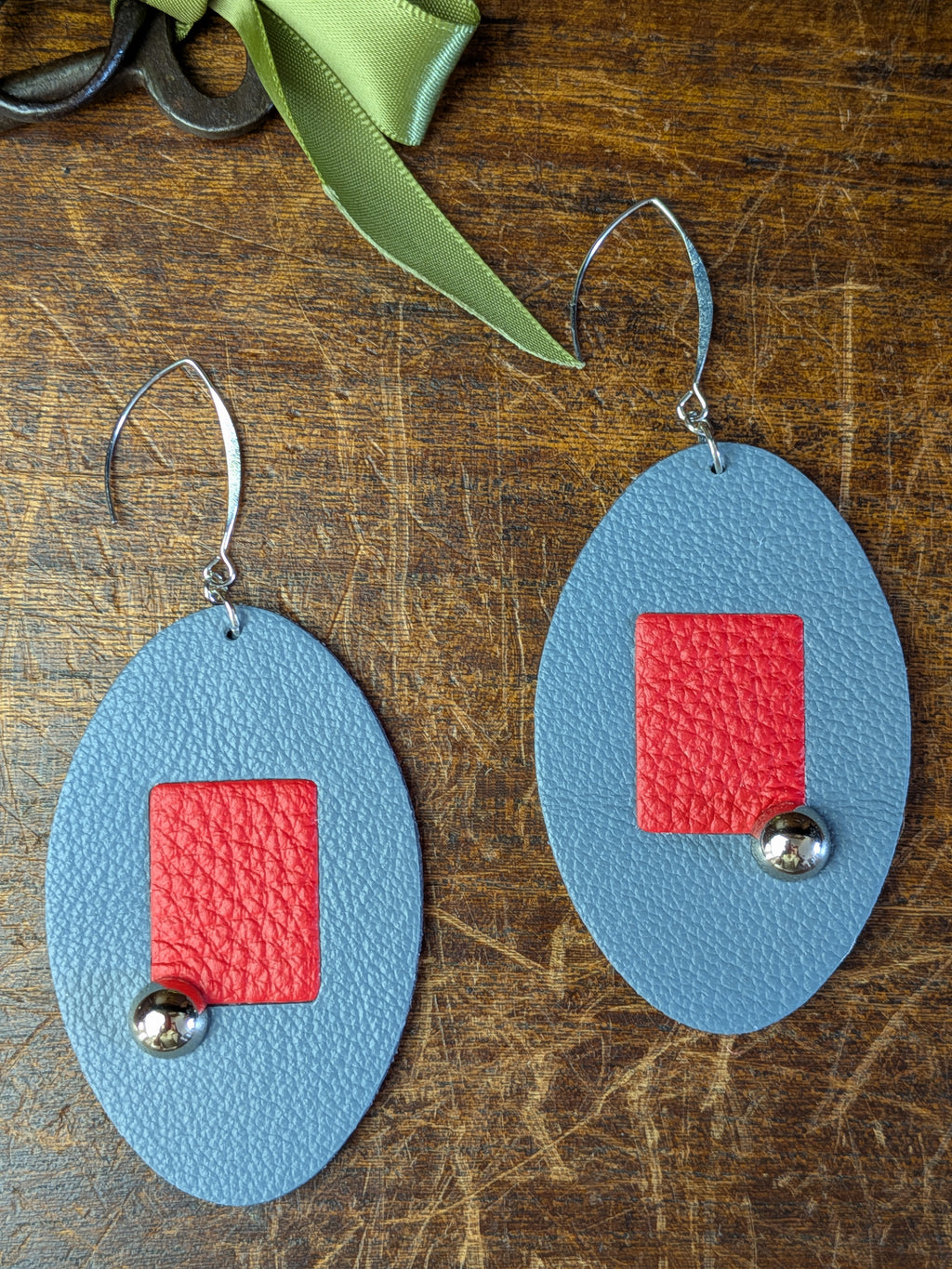 Slate Blue & Scarlet Oval Geometric Earrings
