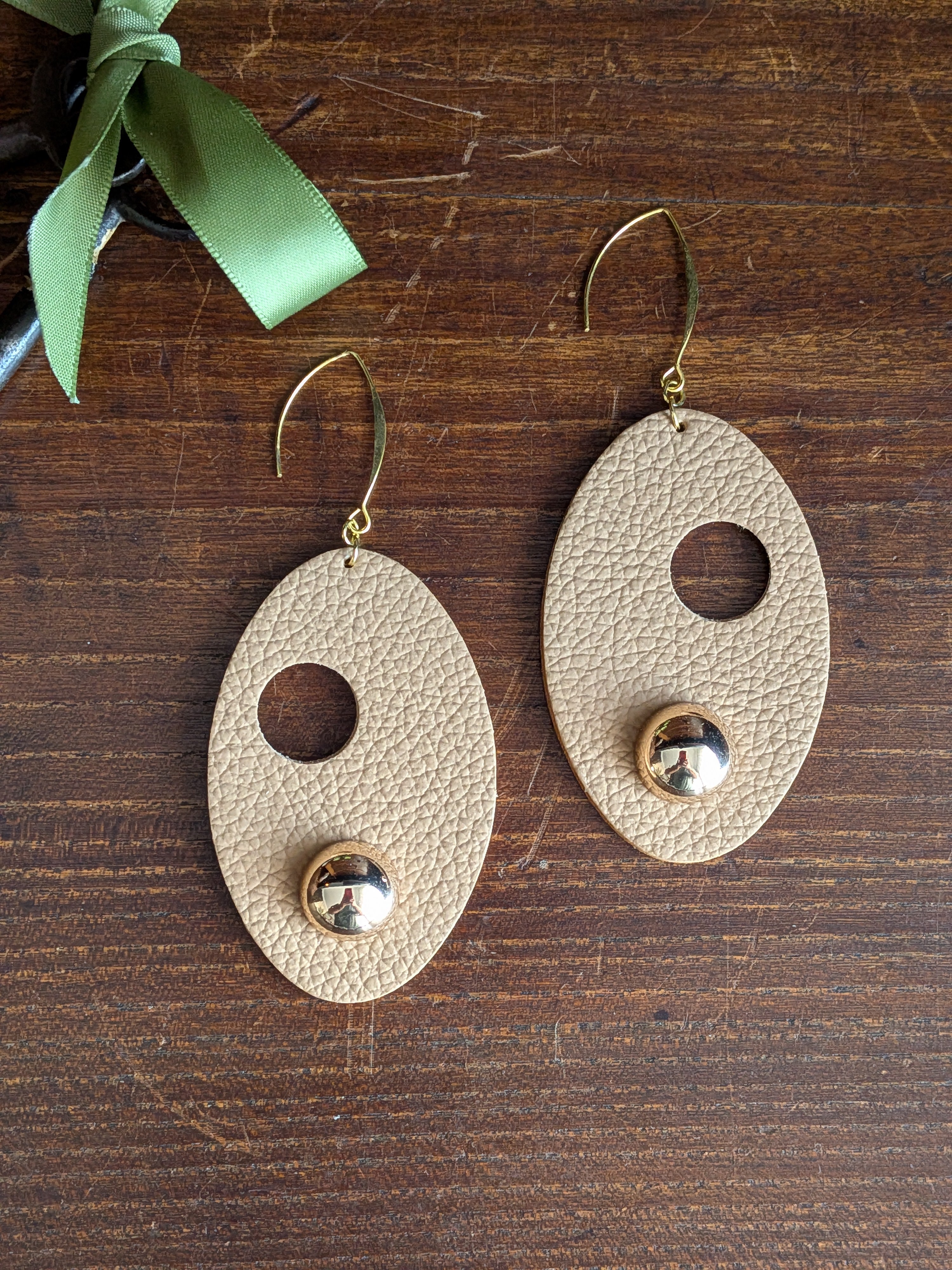 Sand Eclipse Oval Drop Earrings