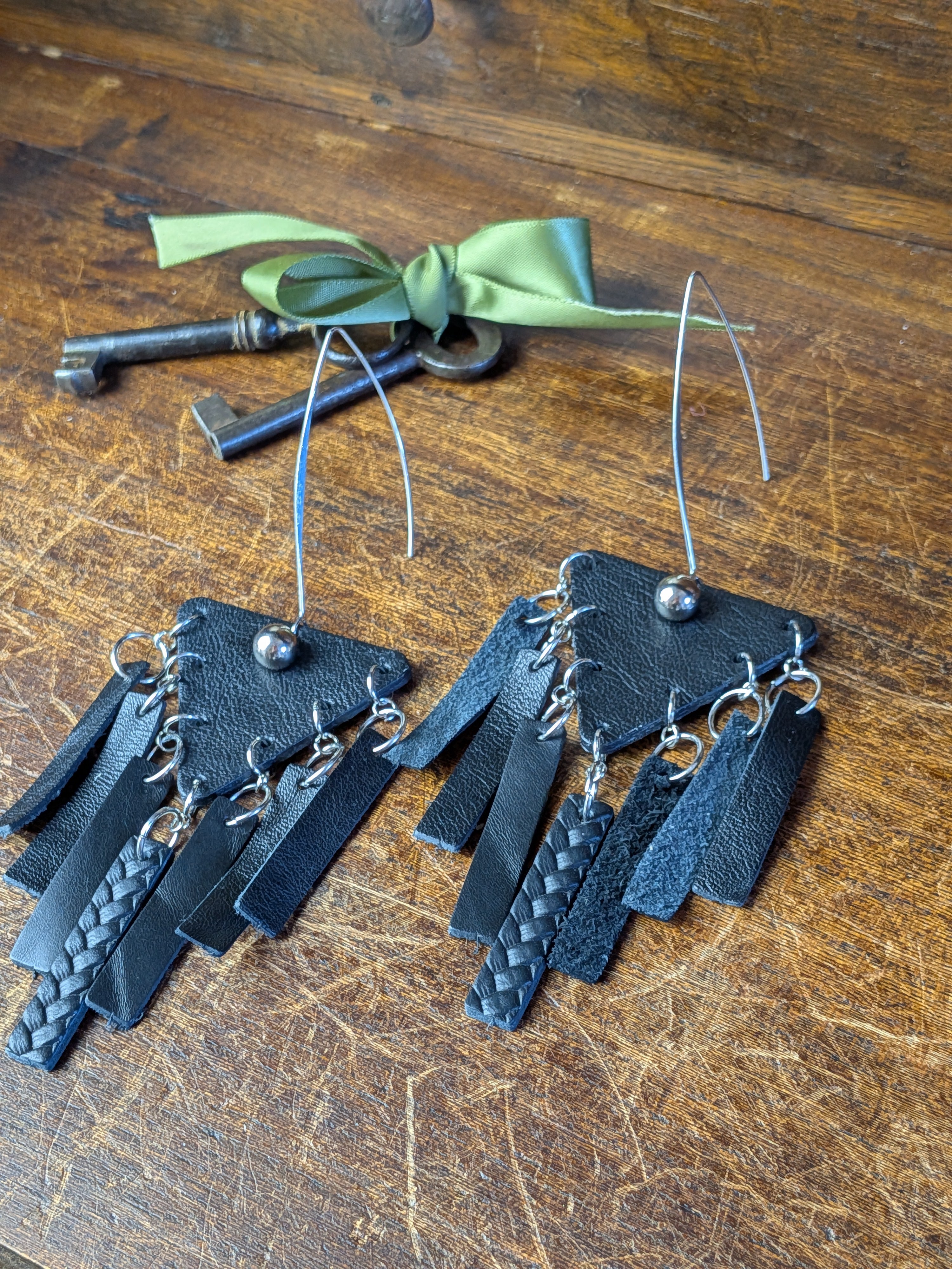 Night Shadow: Linear Bolt