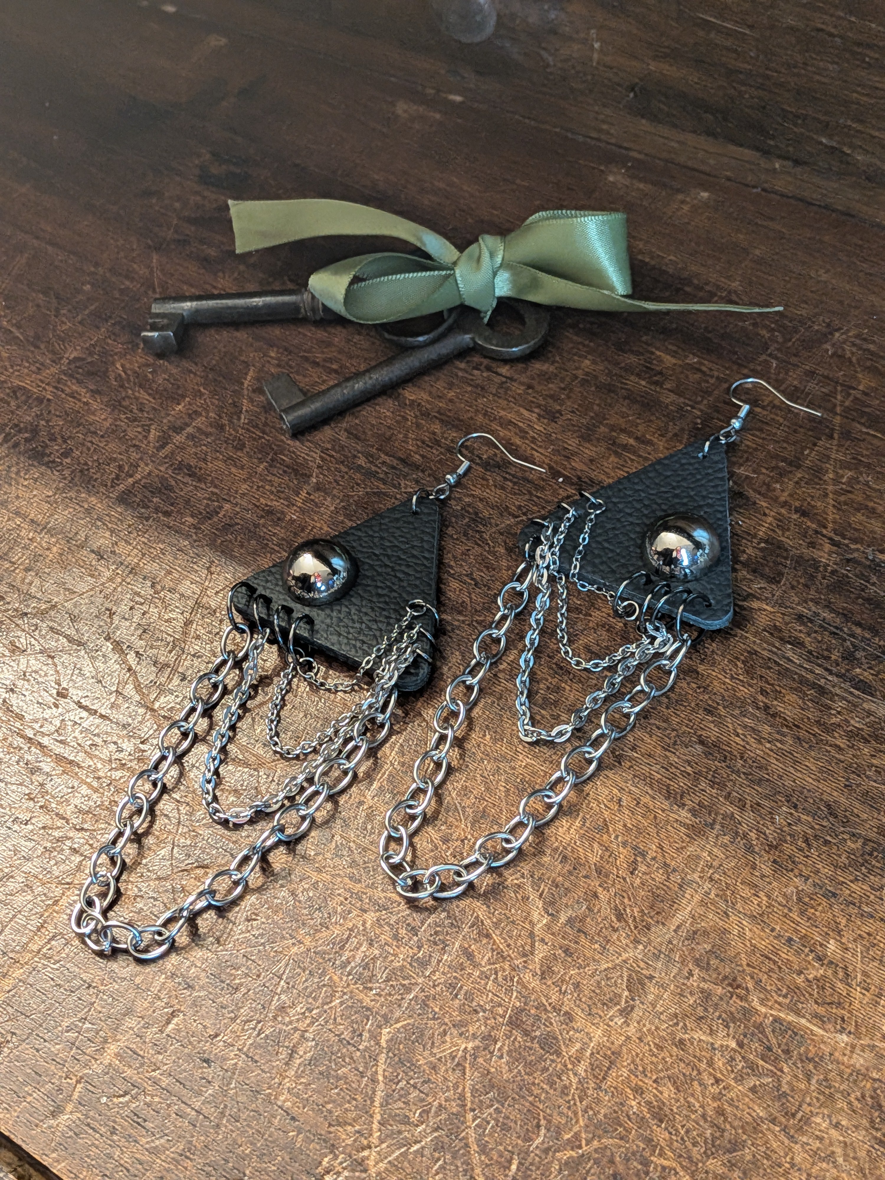 Night Shadow: Silver Peak