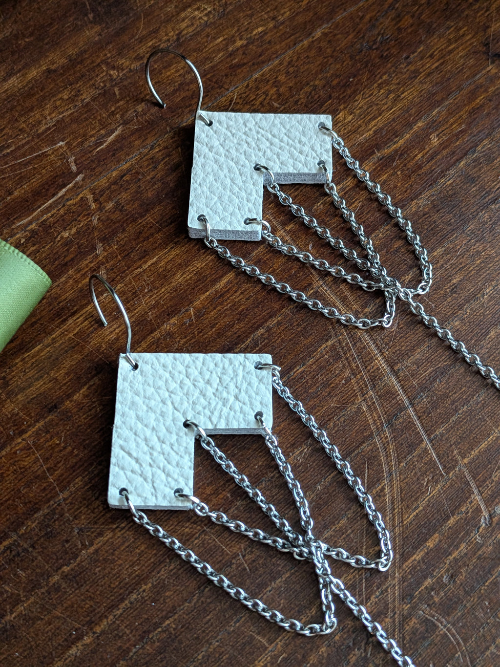 Ivory Arrowhead Kinetic Chain Earrings